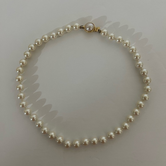 Carolee Jewelry - Carolee Faux Pearl Vintage Necklace